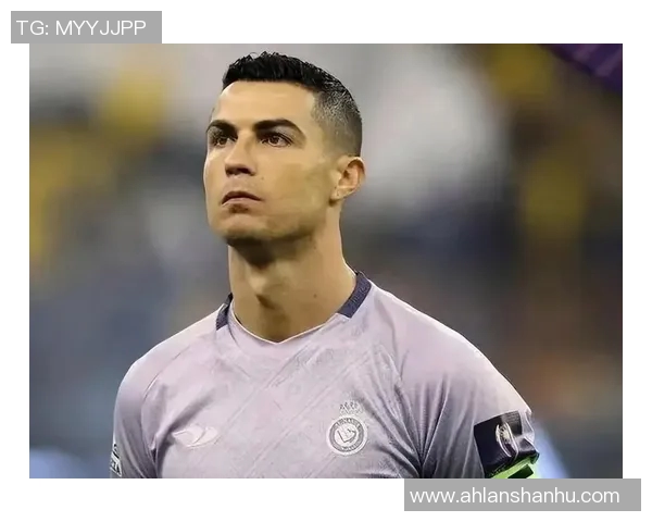 著名9号足球明星的职业生涯与场上表现全面评价分析