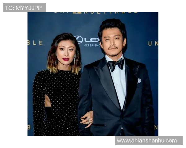 足球明星别克汗木的妻子生活揭秘与甜蜜瞬间分享 足球明星别克汗木的妻子生活揭秘与甜蜜瞬间分享